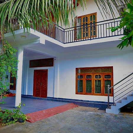 Columbus Villa Jaffna Buitenkant foto