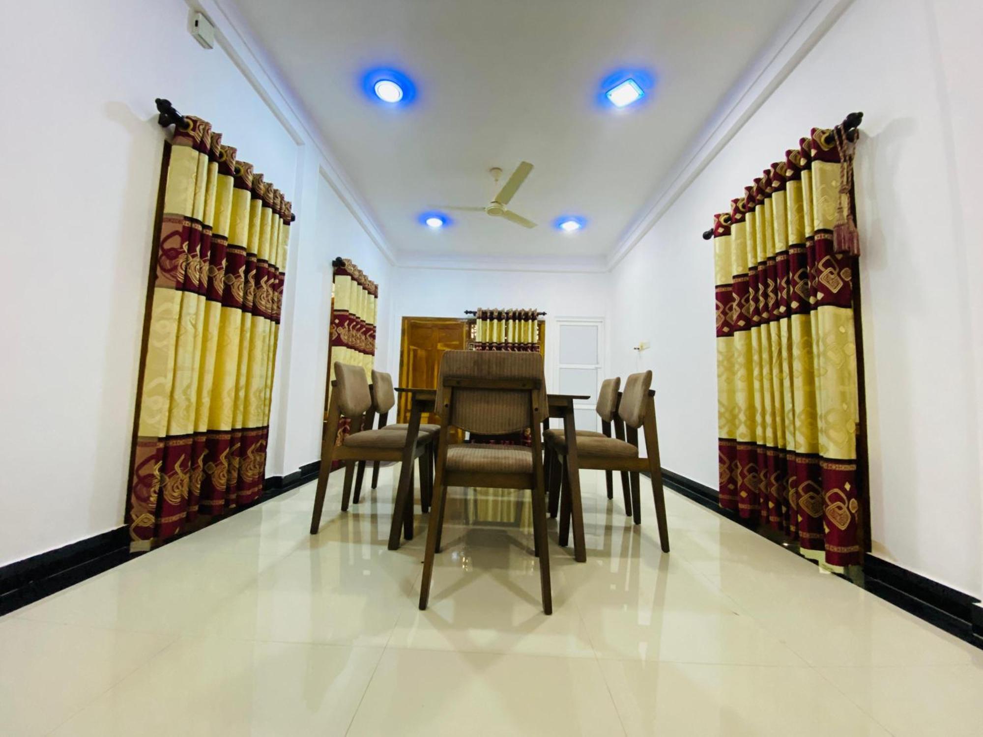 Columbus Villa Jaffna Buitenkant foto